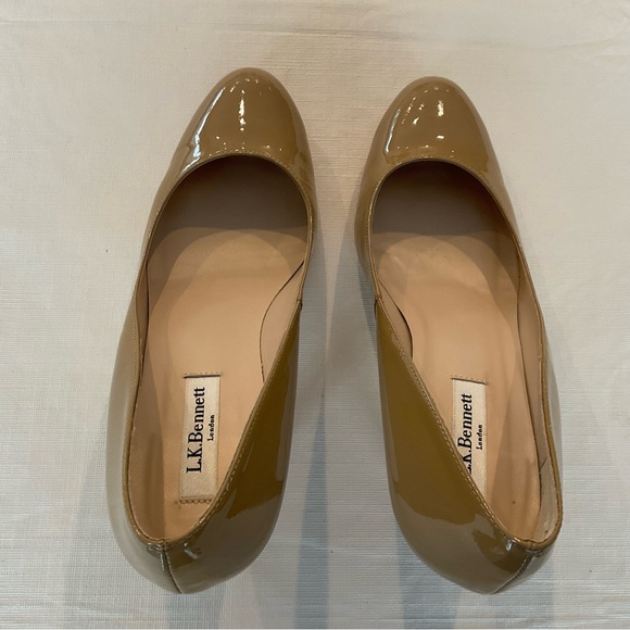 L.K. Bennett Sybila Taupe Patent Leather Shoe US9 (Euro 39.5) - Picture 3 of 10